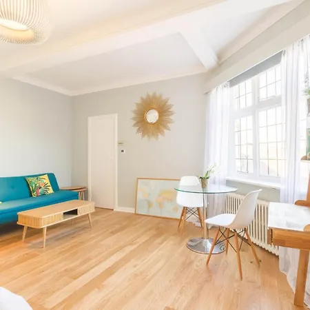 Chic 1 Bed Studio Flat In Popular Bloomsbury